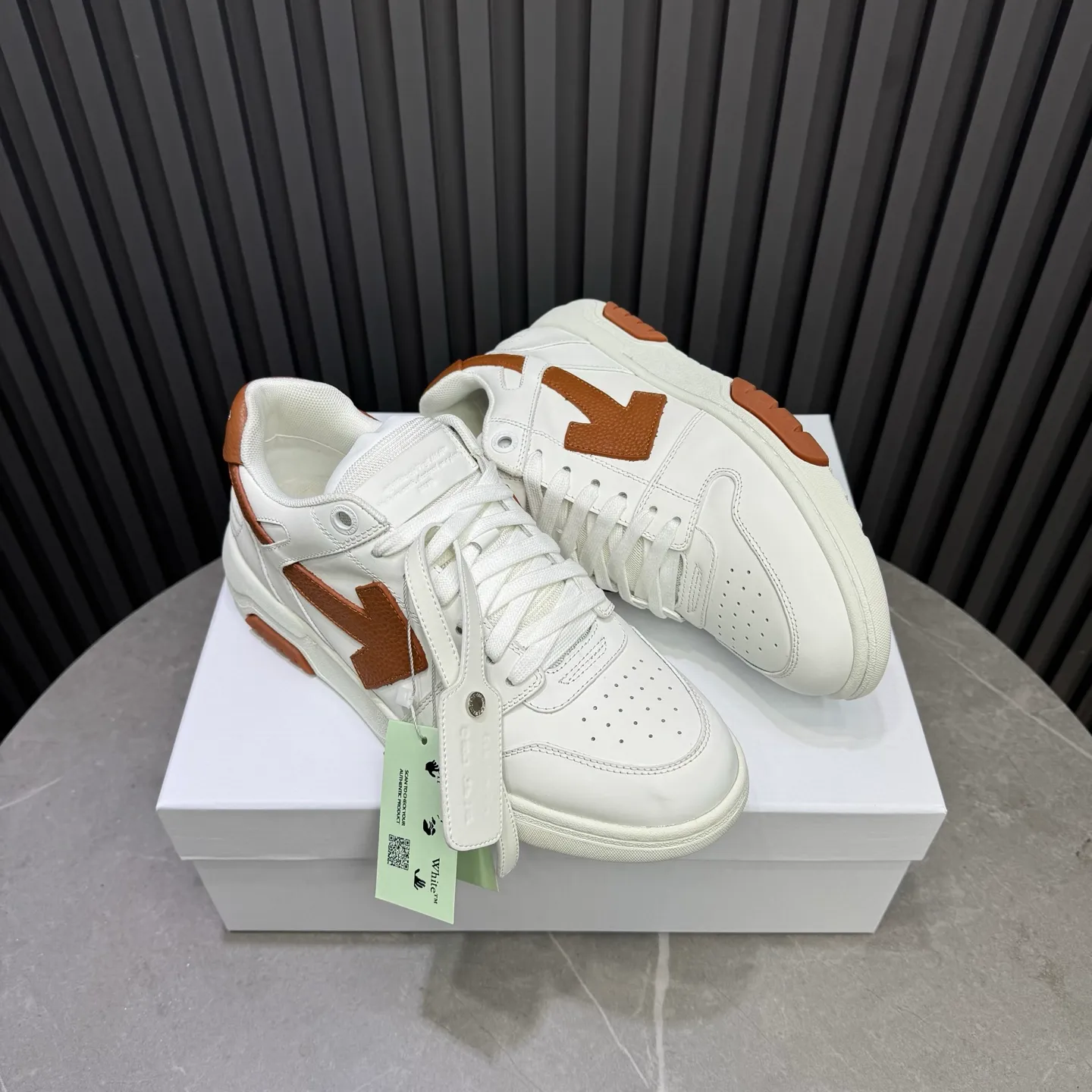P620 OFF WHITE⚡️Couple model⚡️35-40 women’s model 39-46 men’s model